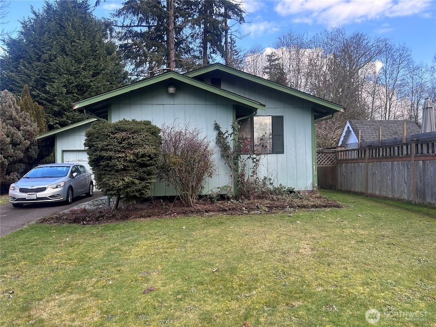 9025 E E St, Tacoma, WA 98445 - photo 1