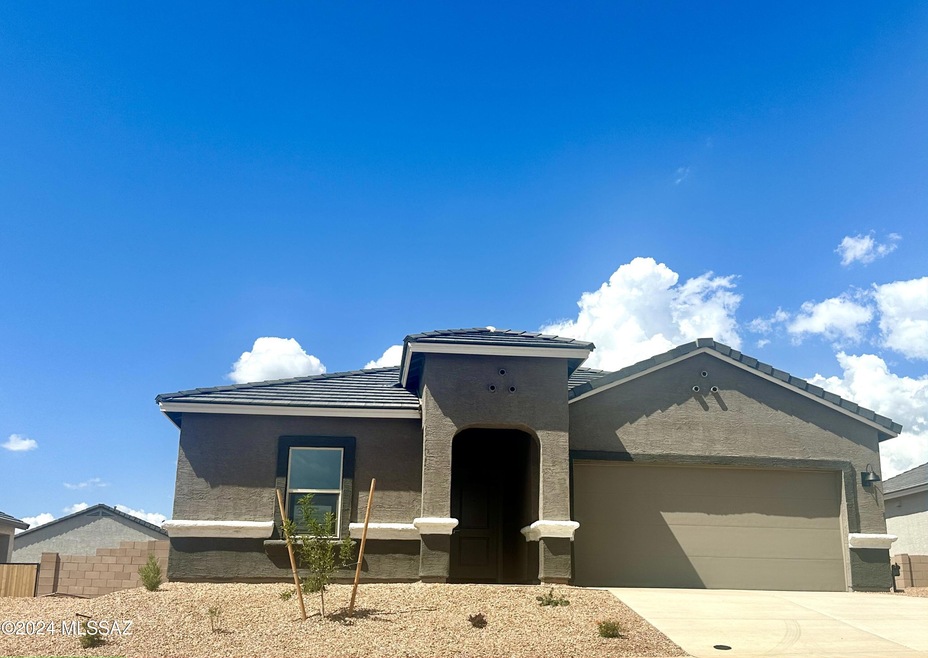 Cali Exterior