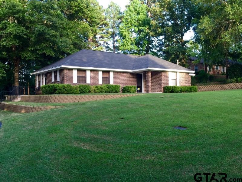 10095 Pine Tree Rd, Tyler, TX 75707 - photo 1