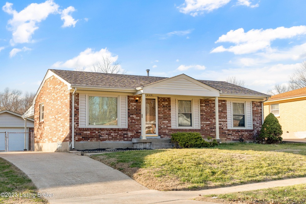 9224 Lantana Dr, Louisville, KY 40229 - photo 1