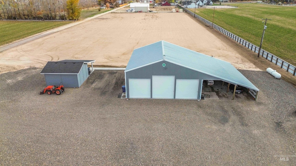 10545 N Iowa Ave, Payette, ID 83661 - photo 1