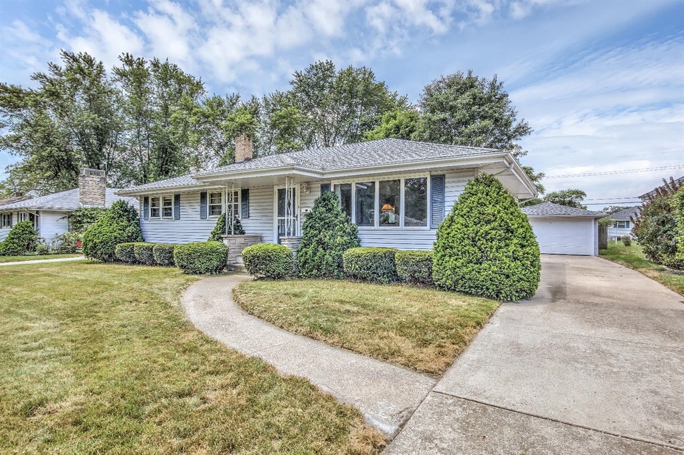 8940 Cottage Grove Place, Highland, IN 46322 - photo 1