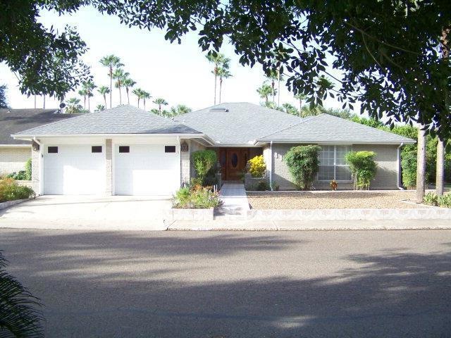 415 Country Club Dr, Alamo, TX 78516 - photo 1