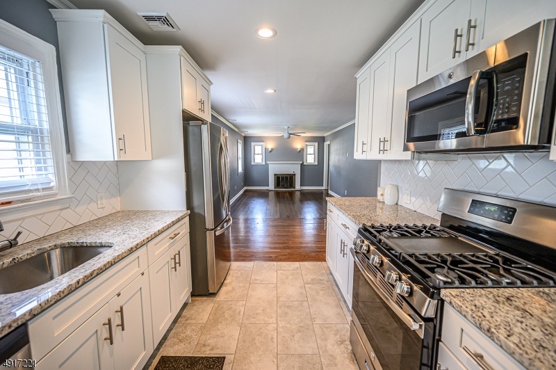 736 Sheridan Ave, Roselle, NJ 07203 - photo 1