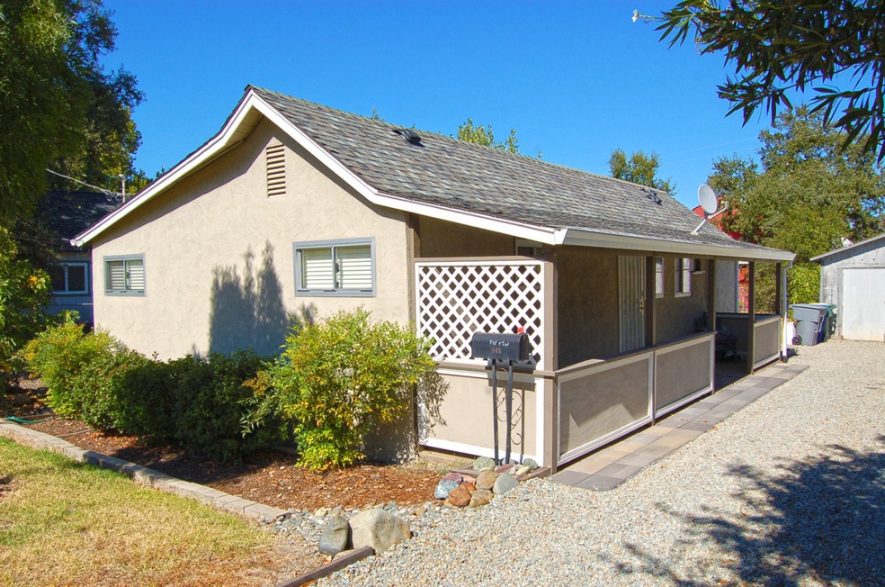 945 West St, Redding, CA 96001 - photo 1