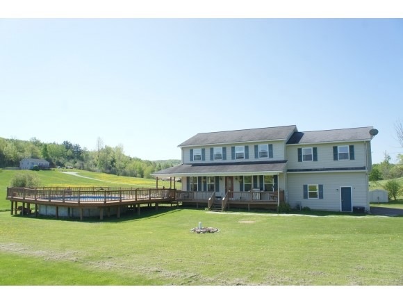 85 Riverview Ct, Saint Albans, VT 05478 - photo 1