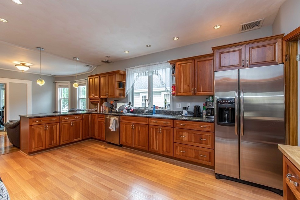 60 Trowbridge St unit 2, Arlington, MA 02474 - photo 1