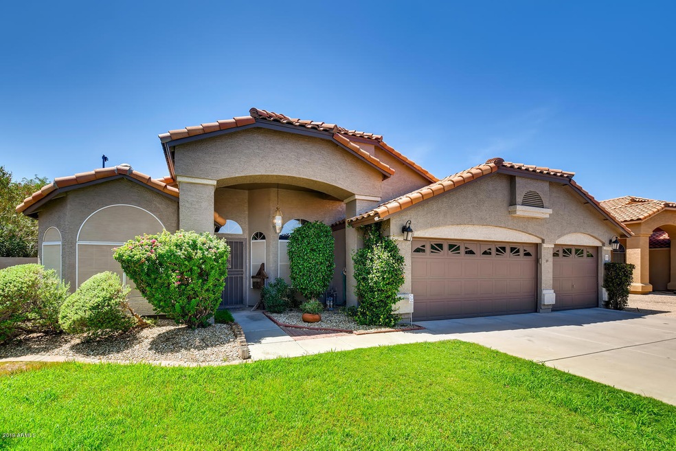 2142 S Raven Circle Mesa AZ-N Front Exte