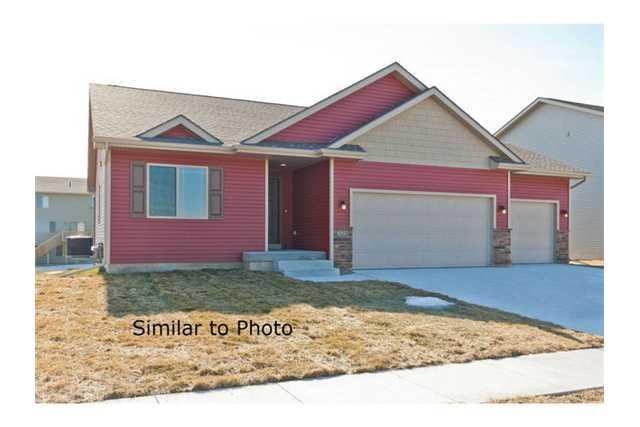 1739 Sadie Ln, Adel, IA 50003 - photo 1