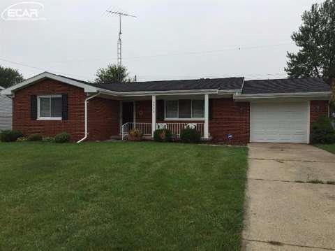 3396 Brookgate Dr, Flint, MI 48507 - photo 1