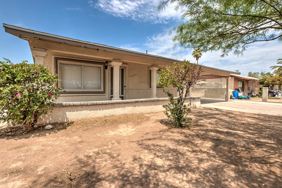1428 S Hedge-1