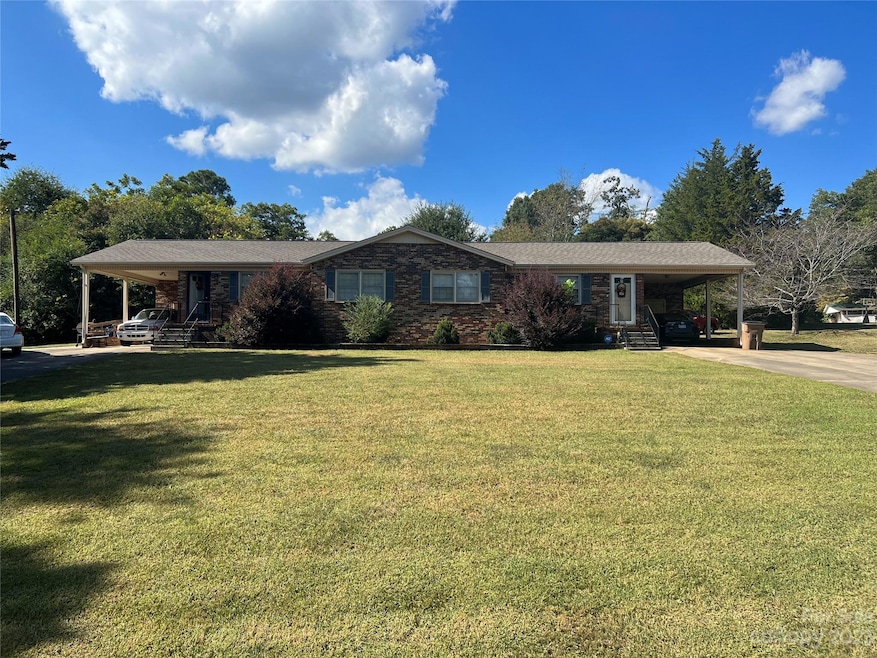 215 Wilson Rd, Shelby, NC 28152 - photo 1