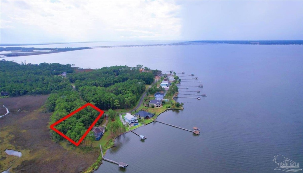 4568 Bayside Dr, Milton, FL 32583 - photo 1