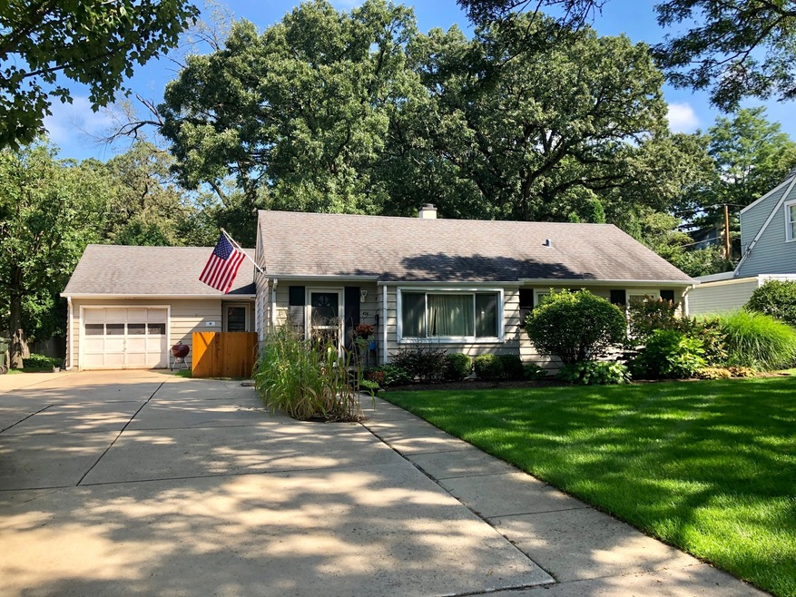 426 S Columbia St, Naperville, IL 60540 - photo 1