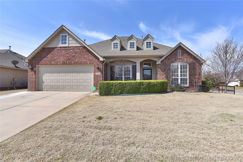 4304 S Narcissus Ave, Broken Arrow, OK 74011 - photo 1