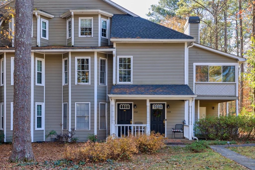 1432 Oakridge Cir, Decatur, GA 30033 - photo 1