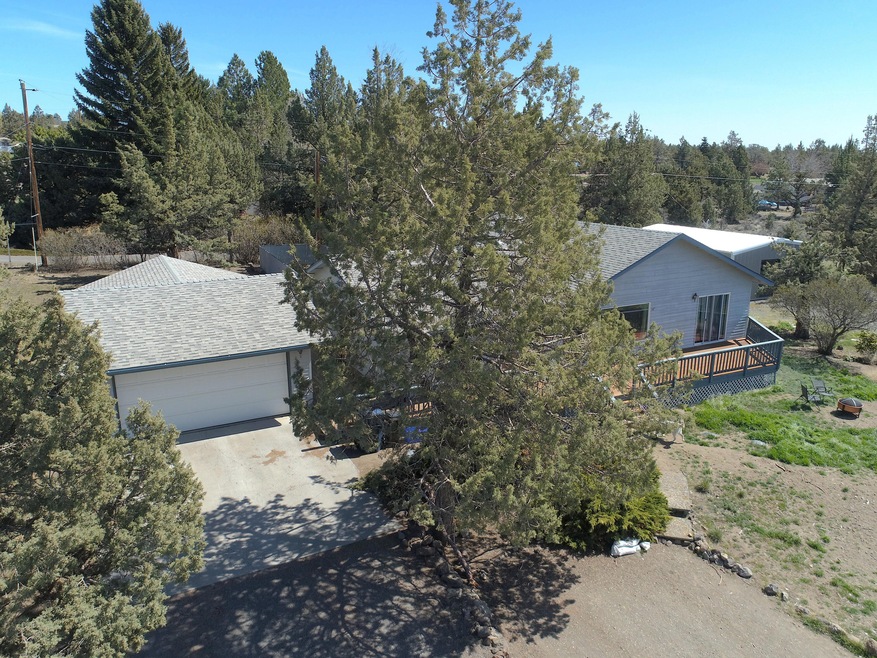 3024 SW 46th St, Redmond, OR 97756 - photo 1