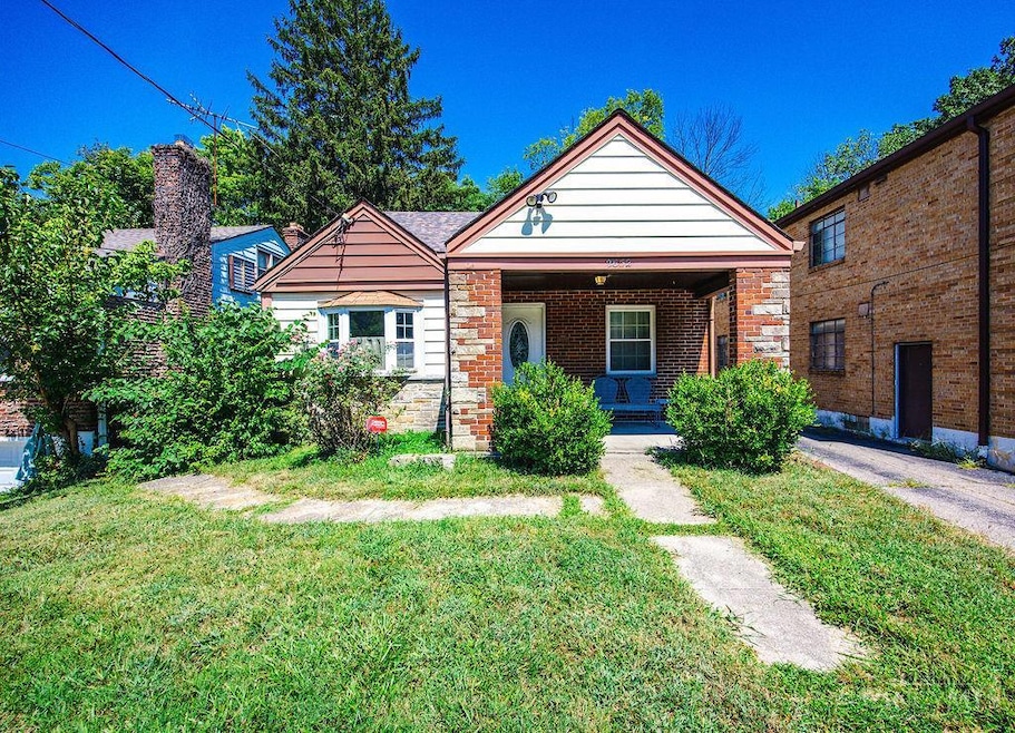 2652 Cedarbrook Dr, Cincinnati, OH 45237 - photo 1