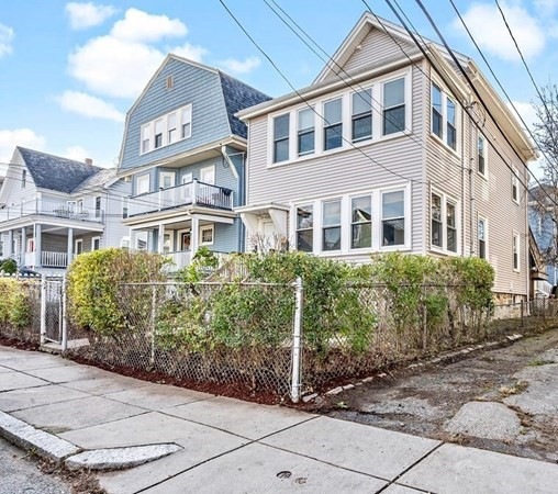 17 Kittredge St unit 2, Roslindale, MA 02131 - photo 1