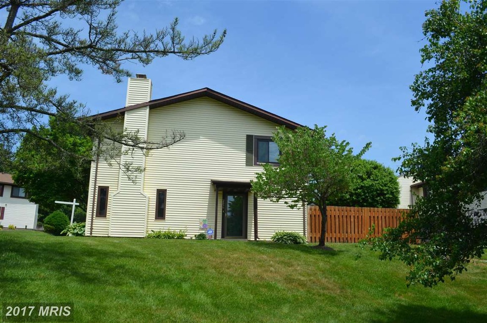 2556 Fox Ridge Ct unit 40, Woodbridge, VA 22192 - photo 1