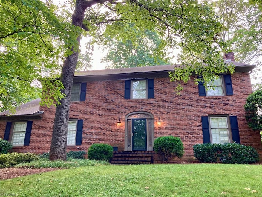 722 Coleridge Dr, Greensboro, NC 27410 - photo 1