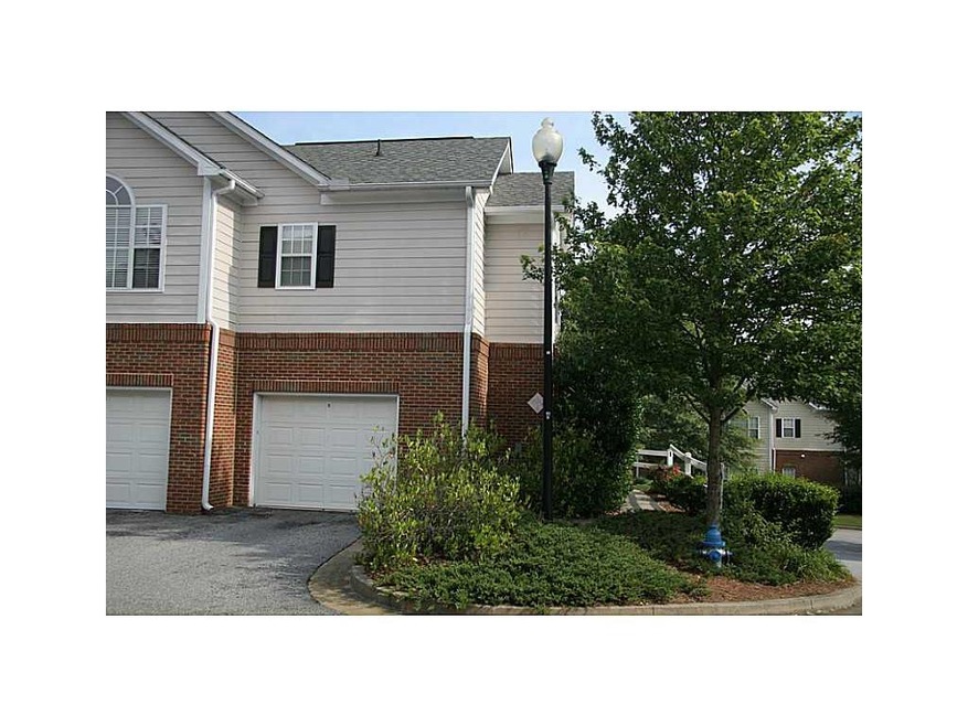 Exterior Front. COMPLETELY UPDATED 2/2 TOWNHOME