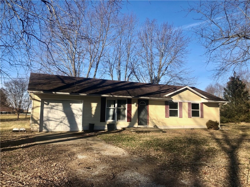 14177 N South Shore Dr, Effingham, IL 62401 - photo 1