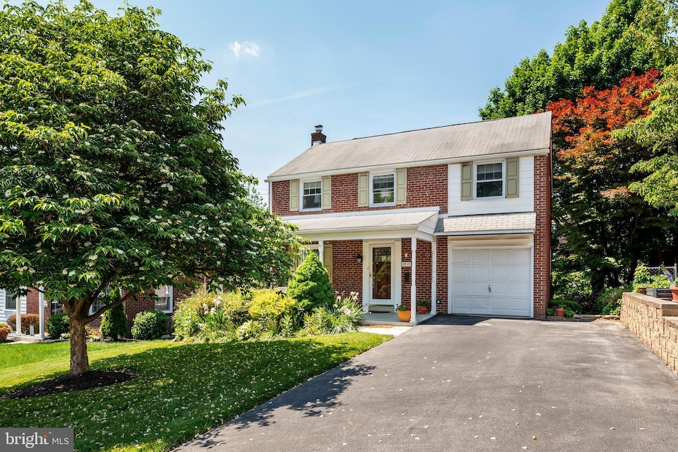 1813 Robinson Ave, Havertown, PA 19083 - photo 1