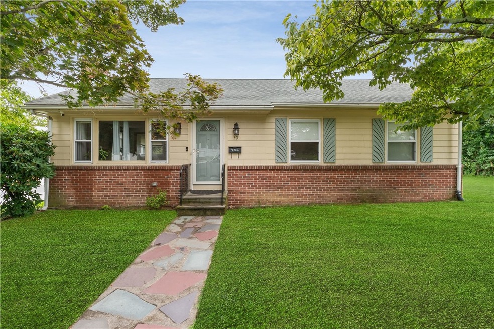30 Bennett Ave, Cranston, RI 02920 - photo 1