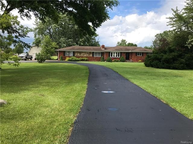 Horseshoe driveway
