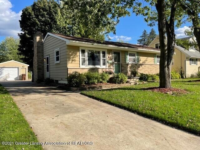 3207 Lawdor Rd, Lansing, MI 48911 - photo 1