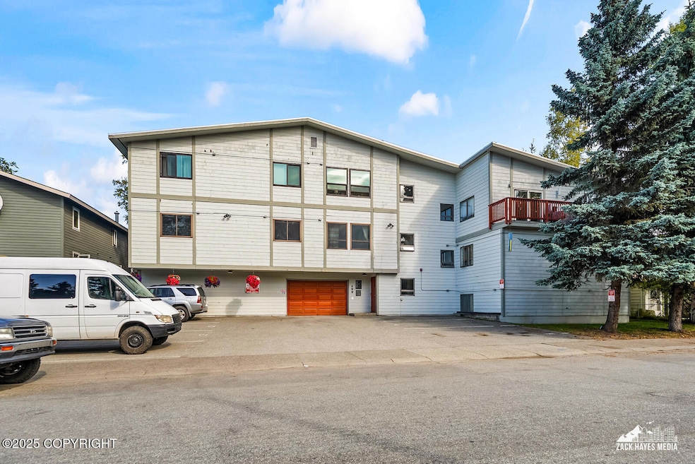 04-329e14thave#10_ZHM_004