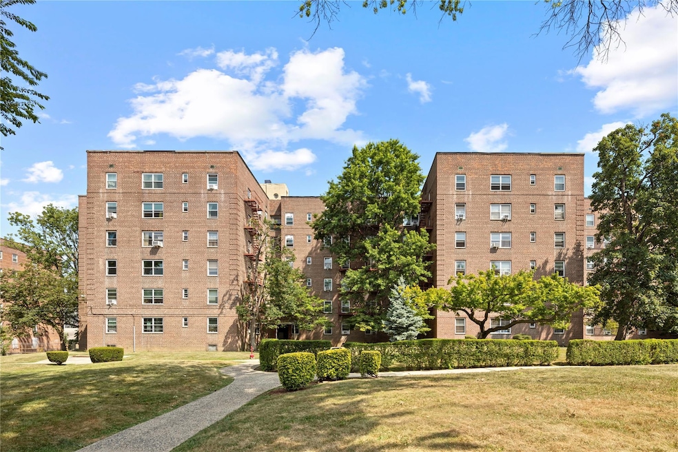 147-31 38th Ave unit A33, Flushing, NY 11354 - photo 1