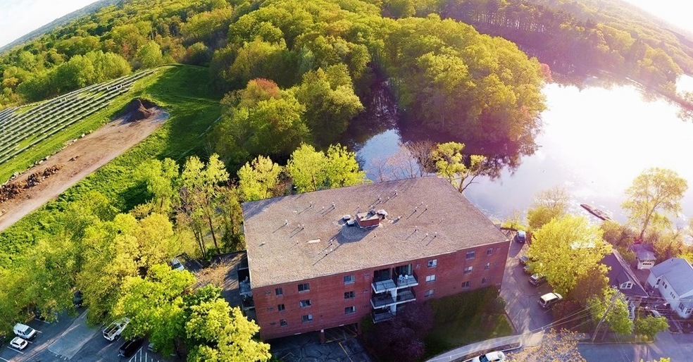 209 Riverview Ave unit 10, Auburndale, MA 02466 - photo 1