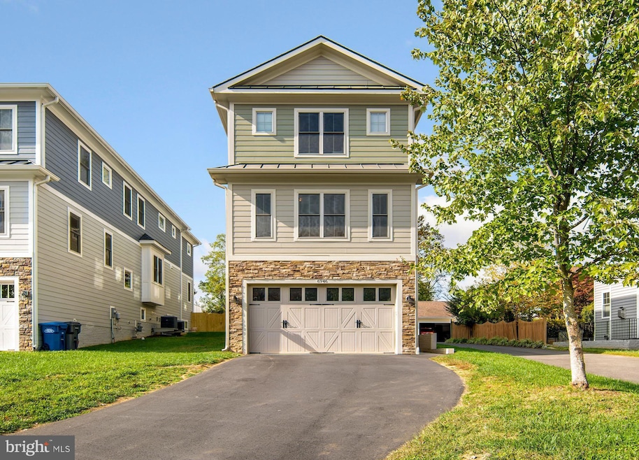 6946 Birch St, Falls Church, VA 22046 - photo 1
