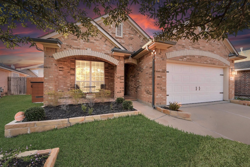 8326 Terra Valley Ln, Tomball, TX 77375 - photo 1
