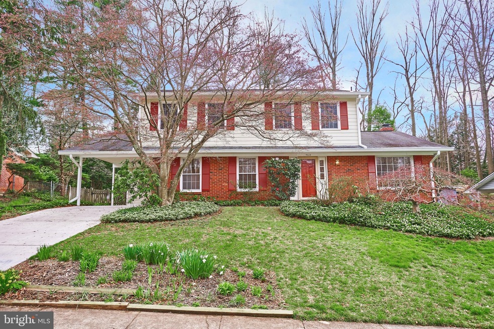 9523 Stevebrook Rd, Fairfax, VA 22032 - photo 1