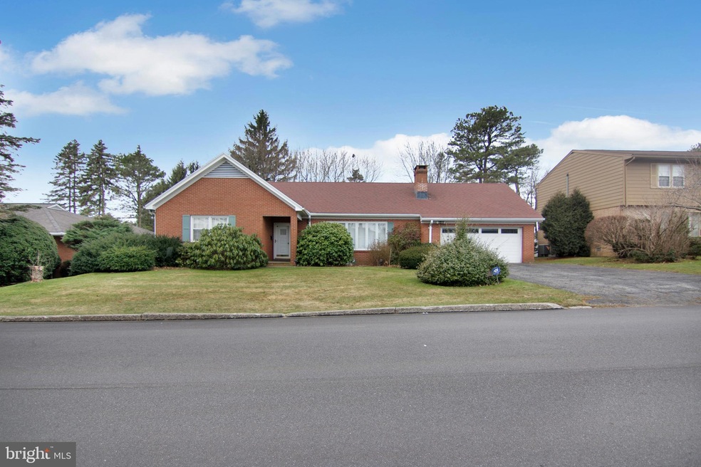 1226 E Chestnut St, Hazleton, PA 18201 - photo 1