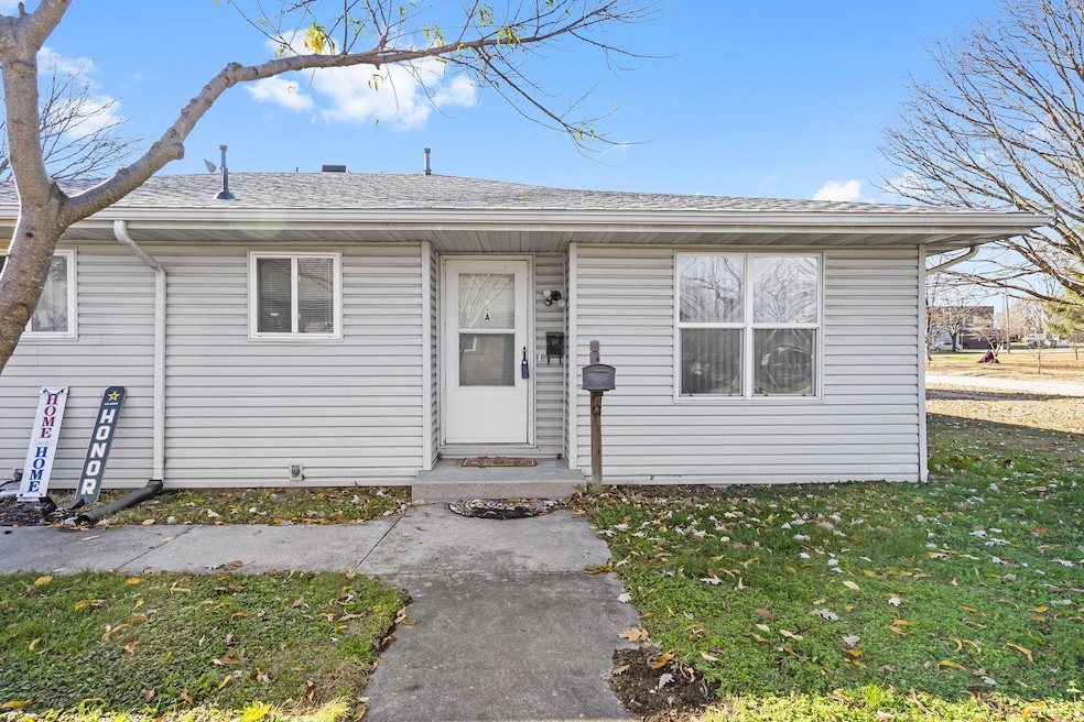 716 E Locust St, Springfield, MO 65803 - photo 1