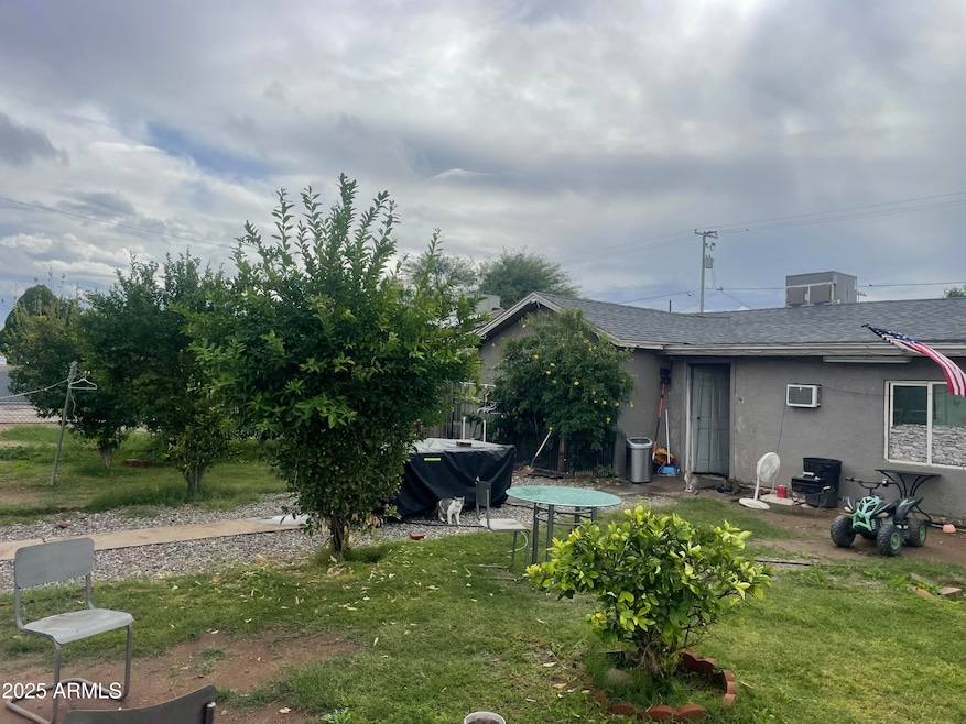 2809 W Fillmore St, Phoenix, AZ 85009 - photo 1