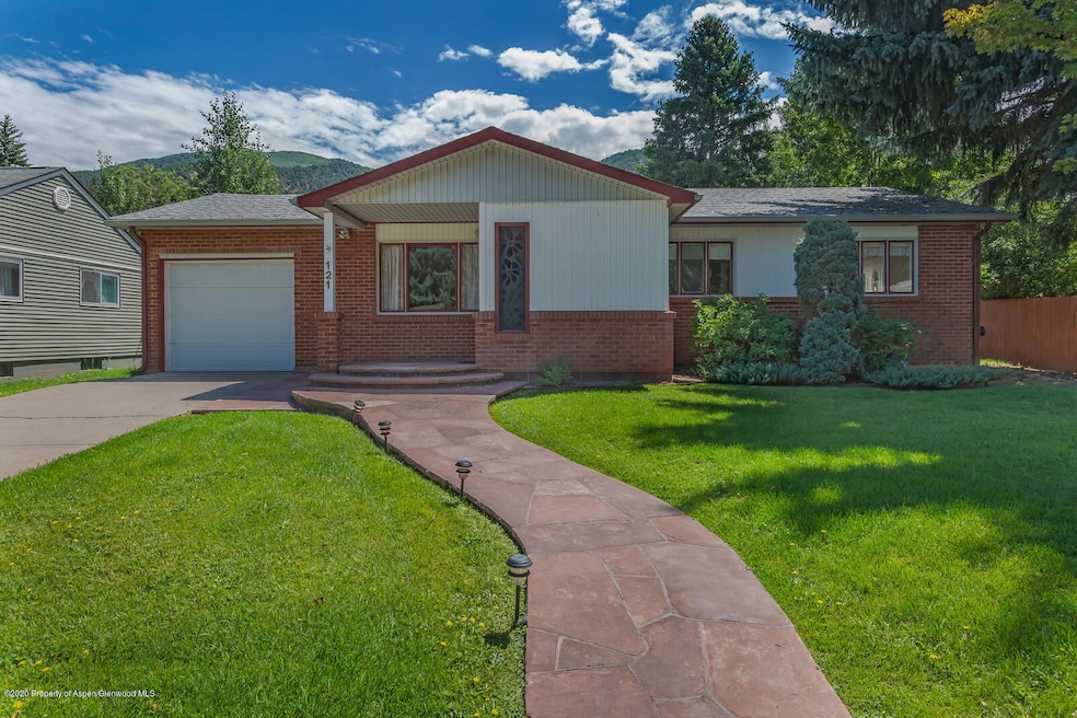 Sold $580,000