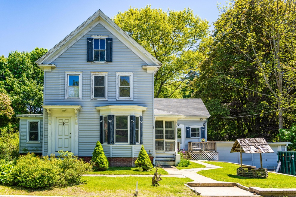 38 Rogers Rd, Kittery, ME 03904 - photo 1