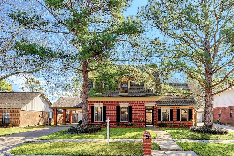 8110 Clover Gardens Dr, Houston, TX 77095 - photo 1