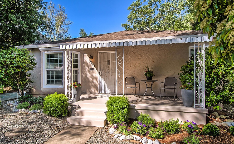 1364 Chestnut St, Redding, CA 96001 - photo 1