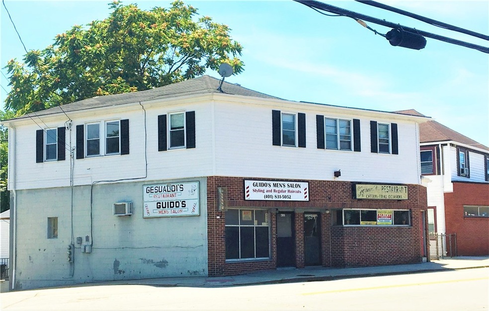 632 Hartford Ave, Providence, RI 02909 - photo 1