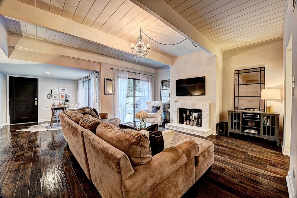 Spacious Living Room