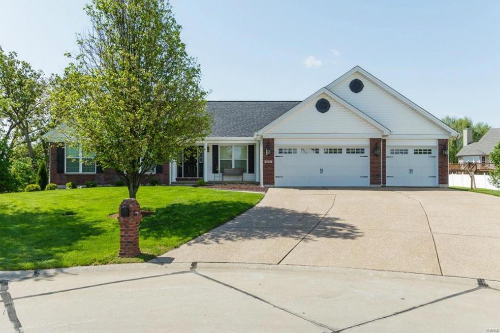 4 BEDROOMS, 5 BATHROOMS, HEATED 3 CAR OVERSIZED GA