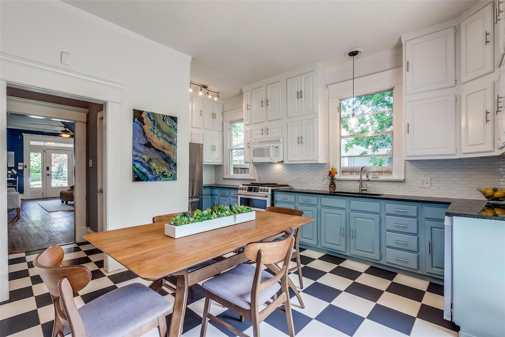 5605 Worth St, Dallas, TX 75214 - photo 1