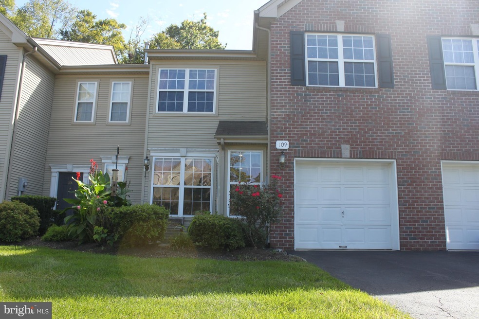 109 Warwick Rd, Princeton Junction, NJ 08550 - photo 1