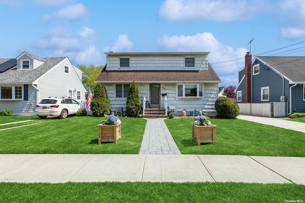 3047 Fortesque Ave, Oceanside, NY 11572 - photo 1